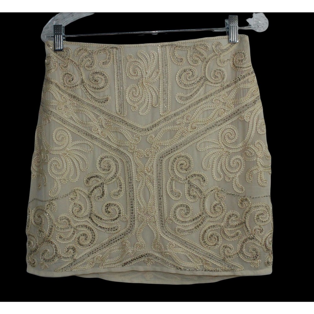 Verty Women's Size Large Embroidered Yellow Mini Skirt - Picture 8 of 10